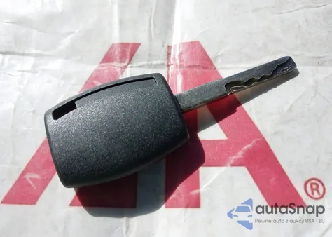 2017 Ford Focus Se z USA, uszkodzony, nr VIN 1FADP3F27HL256532